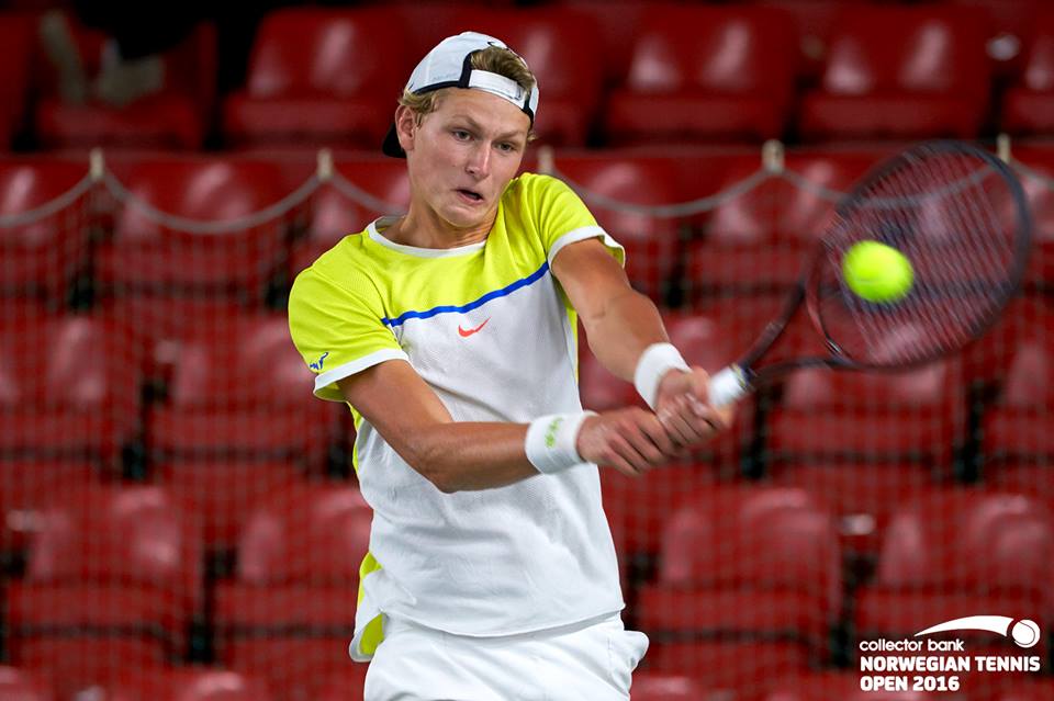 Norsk 17-åring spilte seg inn på verdensrankingen med sjokkseier